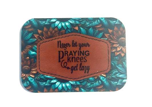 Praying knees magnet